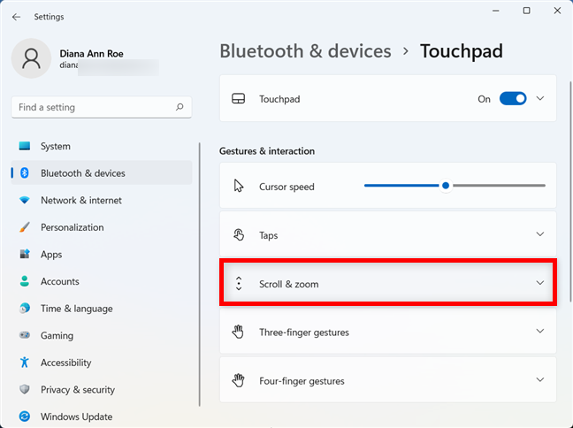 Access the Scroll & zoom settings