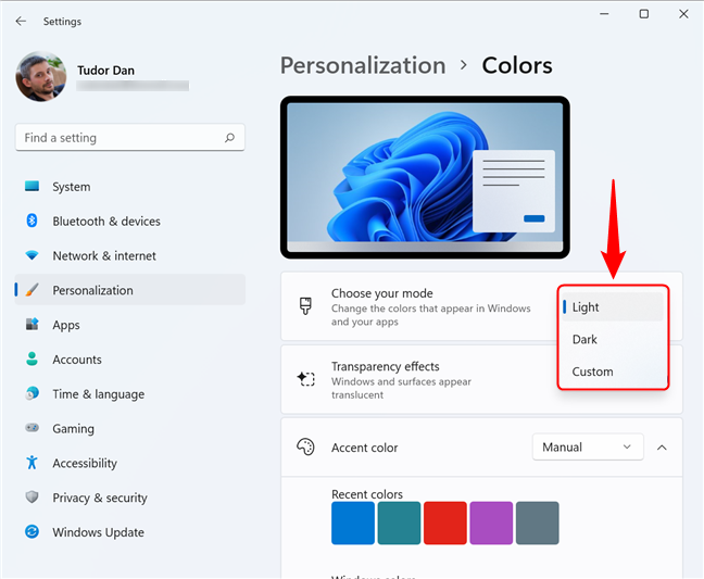 Switching between Dark Mode and Light Mode in Windows 11