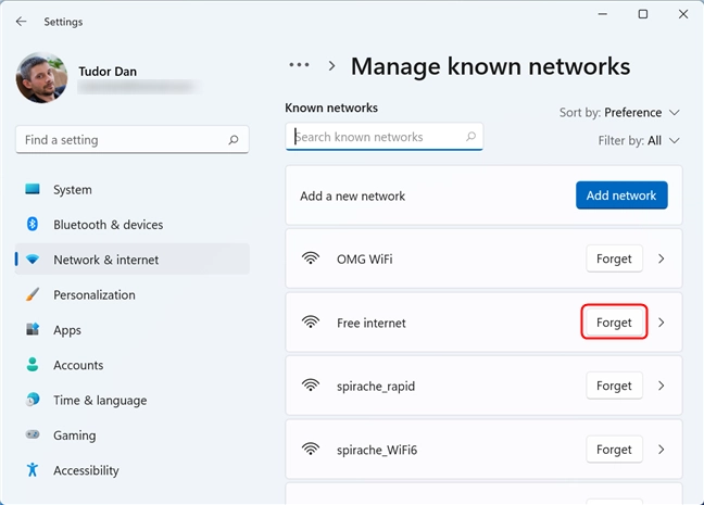 Deleting a saved Wi-Fi network in Windows 11