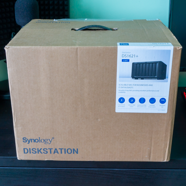 The packaging for Synology DiskStation DS1621+