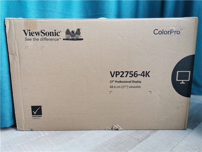 The box in which the ViewSonic VP2756-4K monitor arrives in