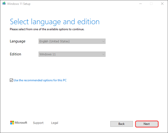 Configure the Windows 11 download and then press Next 