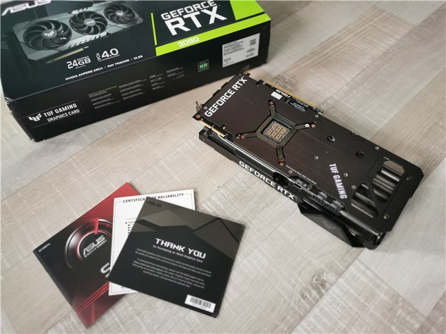 ASUS TUF Gaming GeForce RTX 3090: What's inside the box