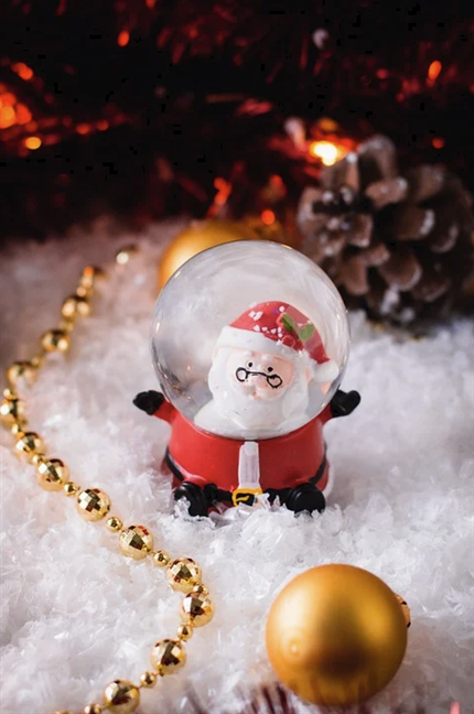 Miniature Santa Claus snow globe by Edyttka1388l