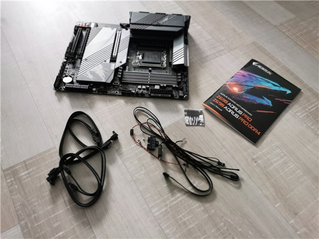 Gigabyte Z690 AORUS Pro: Whatâs inside the box