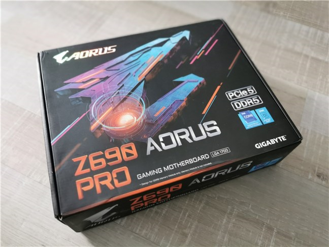 The box of the Gigabyte Z690 AORUS Pro