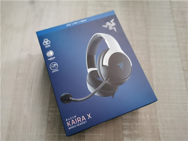 The packaging used for Razer Kaira X