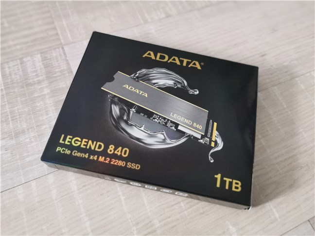 The package of the ADATA Legend 840