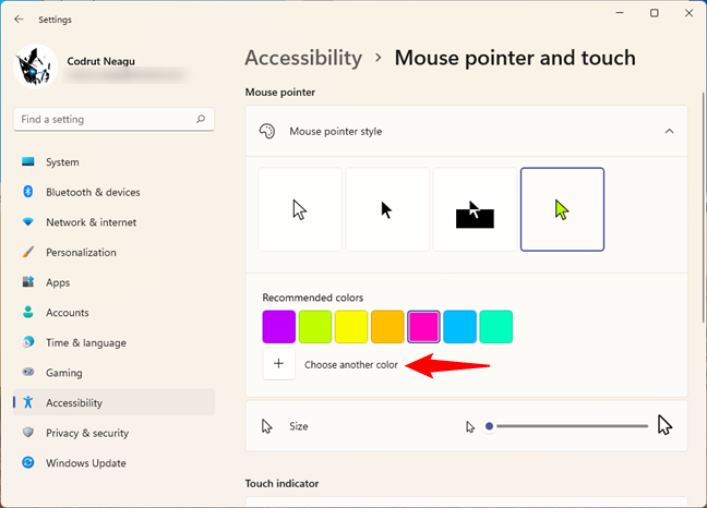 Choose another color for the mouse pointer