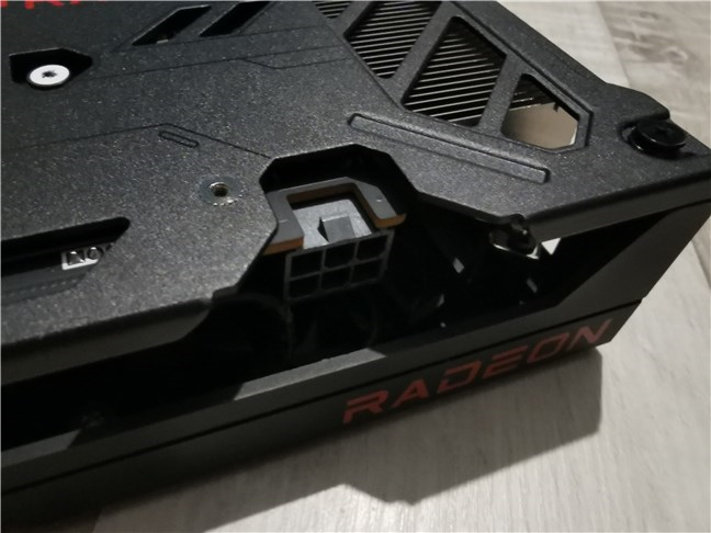 The Sapphire Pulse AMD Radeon RX 6500 XT draws power via a 6-pin connector