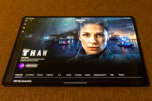 The Samsung Galaxy Tab S8 Ultra delivers effortlessly an excellent multimedia playback experience