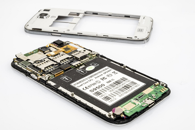 Don't hesitate to replace the battery, it doesn't damage the device if it's done properly