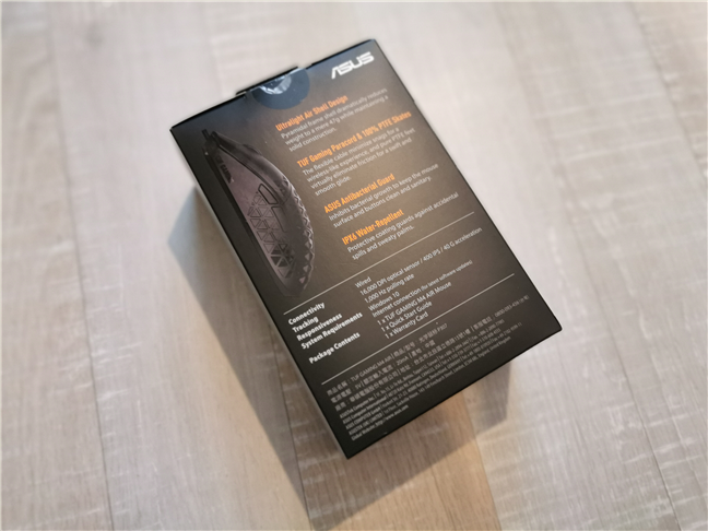 ASUS TUF Gaming M4 Air: The back of the box