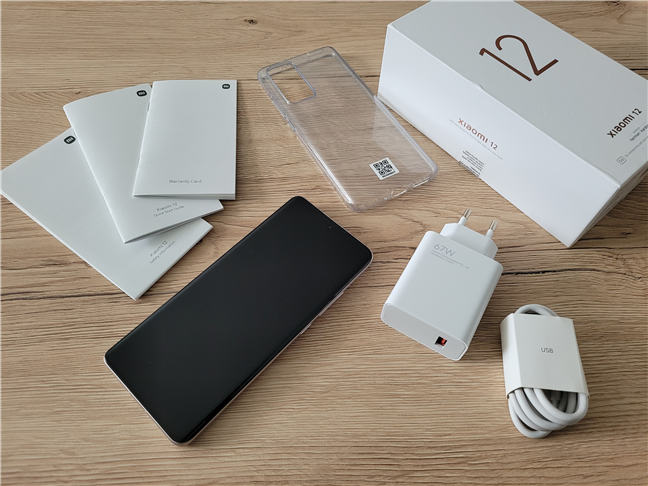 Unboxing the Xiaomi 12