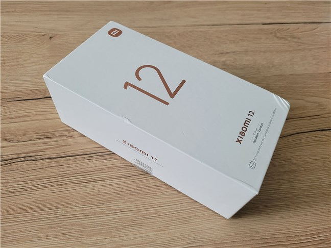 The package of the Xiaomi 12