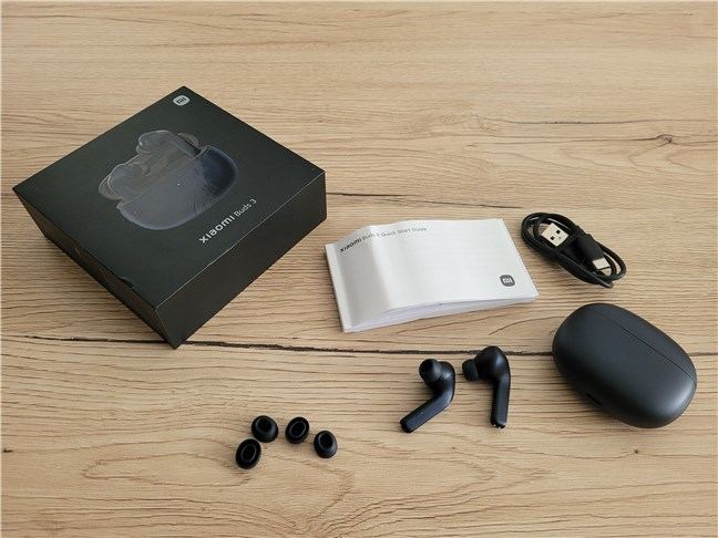 Unboxing the Xiaomi Buds 3