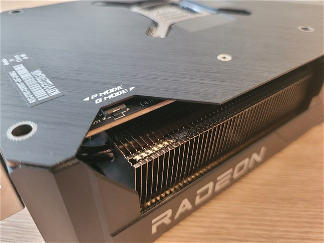 ASUS ROG Strix RX 6650 XT Gaming 8GB OC Edition uses one 8-pin power connector