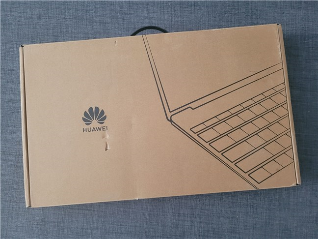 Huawei MateBook D16: The box