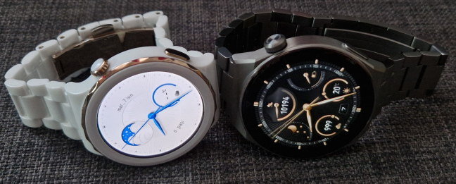 Both watches have a superb AMOLED display