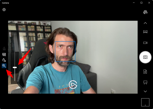 Zooming the webcam in or out with the Windows Camera app