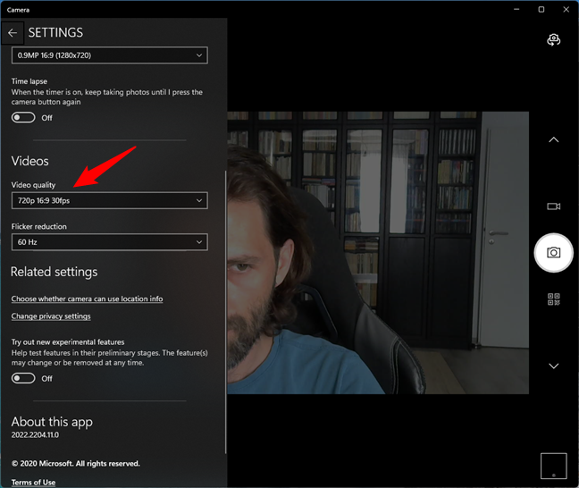 Adjusting the video quality in the Windows Camera app