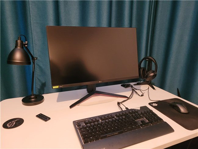 LG 27GP850-B is a 27" gaming monitor