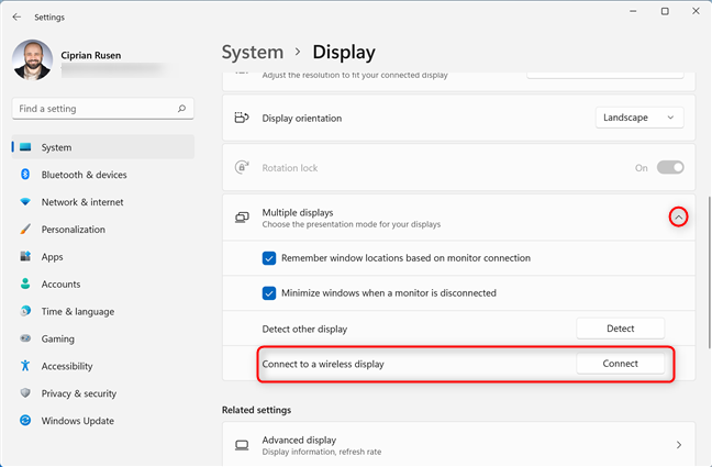 Expand Multiple displays and connect to a wireless display