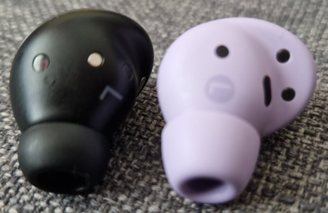 Samsung Galaxy Buds2 Pro is smaller and lighter