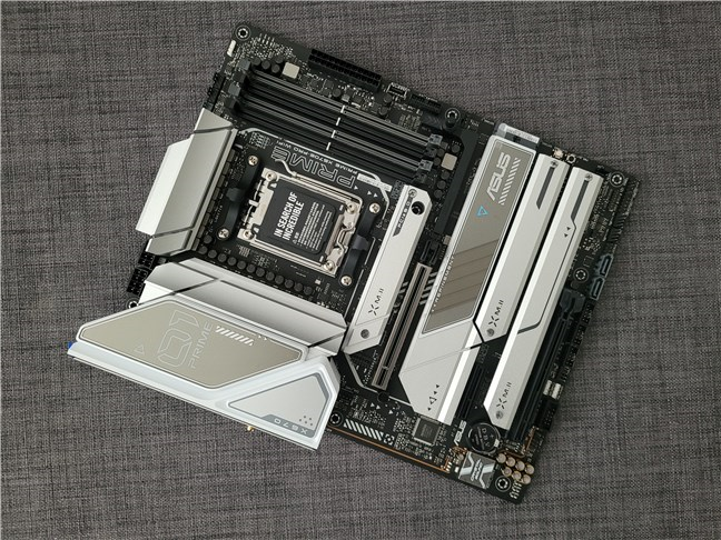 The ASUS Prime X670E-Pro WiFi is based on the X670E chipset