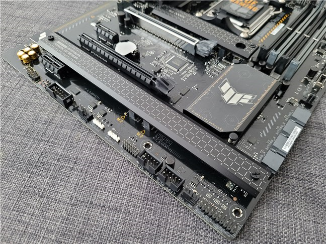 Internal headers and ports on the ASUS Prime X670E-Pro WiFi