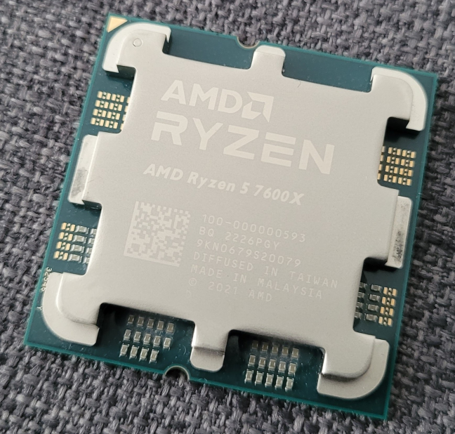 The AMD Ryzen 5 7600X desktop processor