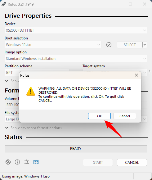 Rufus warns you that the data on the USB drive will be lost