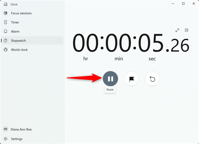 Pause the Windows 11 or Windows 10 Stopwatch