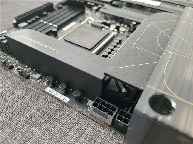 The two (4-pin and 8-pin) EPS CPU power connectors