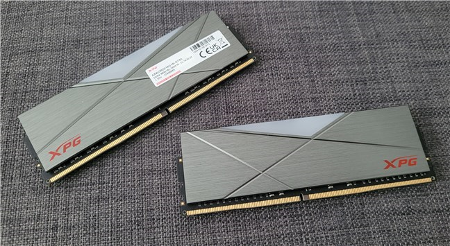 ADATA XPG Spectrix D50 DDR4 RGB: What's inside the box