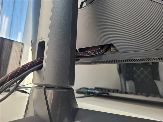 The excellent cable management options on the ASUS ROG Strix XG32UQ