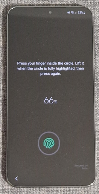 The fingerprint screen reader works great