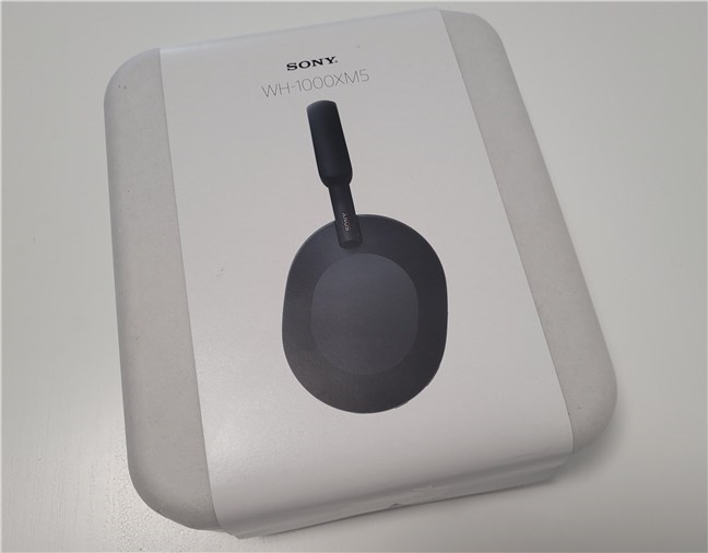 The packaging of the Sony WH-1000XM5 headphones