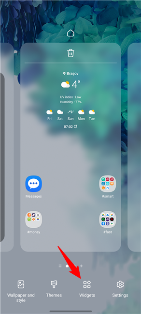 Tap Widgets on the Home screen menu