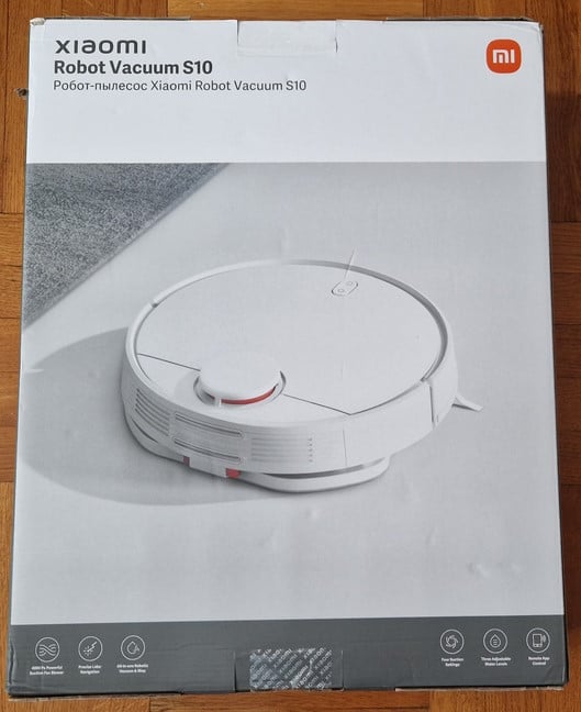 The packaging for Xiaomi Robot Vacuum S10