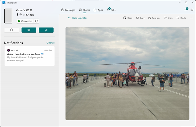 Using the Phone Link app to see a photo from Android on Windows
