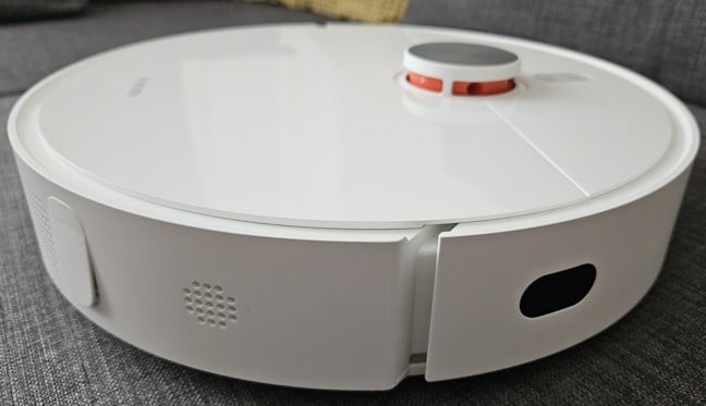 The edge sensor is in the black area