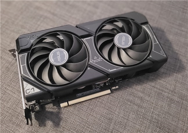 The ASUS Dual GeForce RTX 4060 OC Edition graphics card