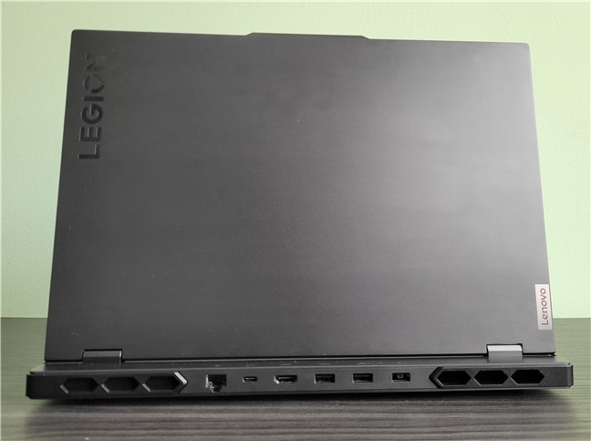 The lid of the Lenovo Legion Pro 7