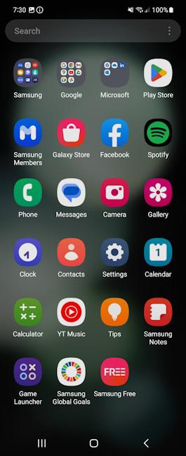 The apps preinstalled on Samsung Galaxy Z Flip5
