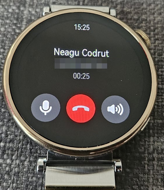 You can take calls from HUAWEI WATCH GT 4