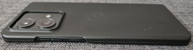 Motorola Edge 40 Neo with the protection cover