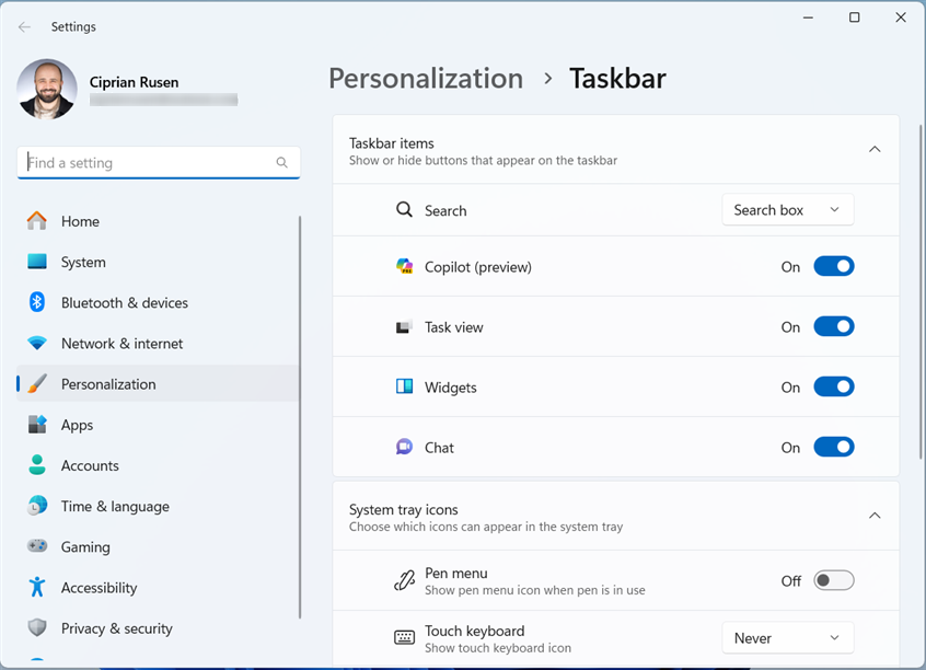 All the taskbar personalization settings