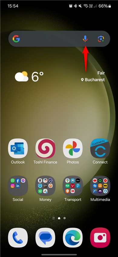Tap the microphone icon on a Samsung Galaxy