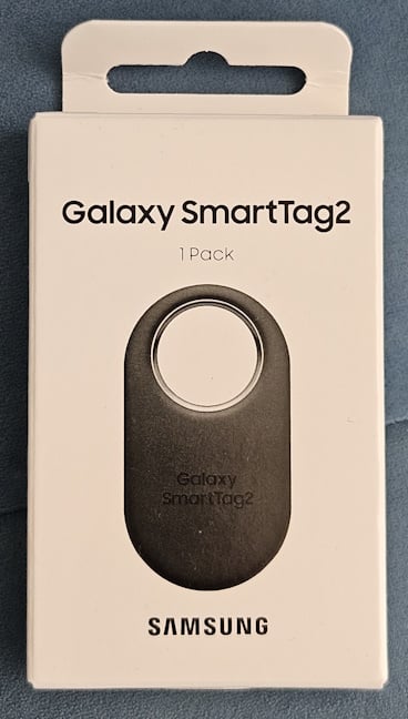 The packaging for Samsung Galaxy SmartTag2